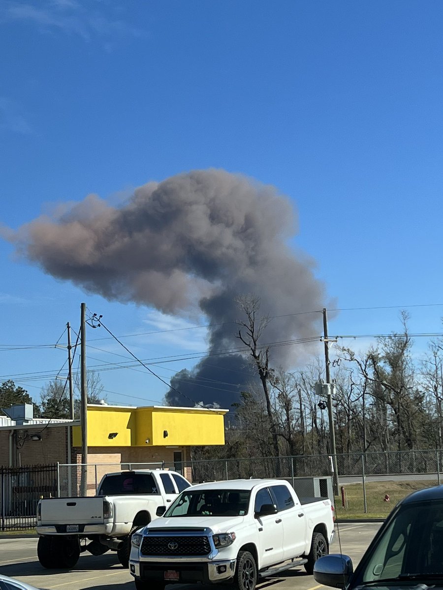 Another angle from sulphur , reports it's an explosion at PPG in Westlake