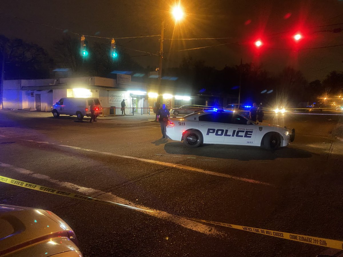 Picture from the scene of a deadly shooting on North Street in Baton Rouge this evening