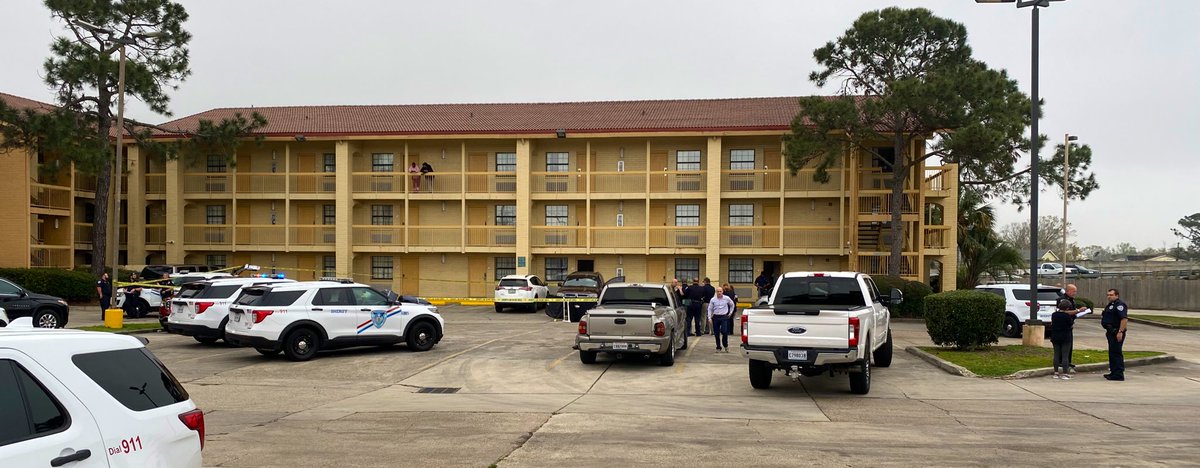 Jefferson Parish Sheriff's Office investigating a deadly shooting here at the Laquinta Inn in the 5900 block of Veterans Blvd. That's where officials tell a woman shot and killed a man in the parking lot. So far no word on the circumstances surrounding the shooting