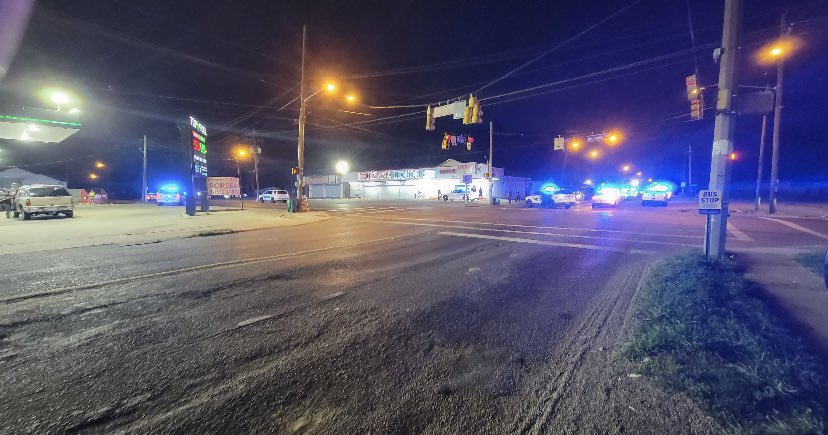 Police chase ends at Winbourne Ave. and Foster Dr. in Baton Rouge. 