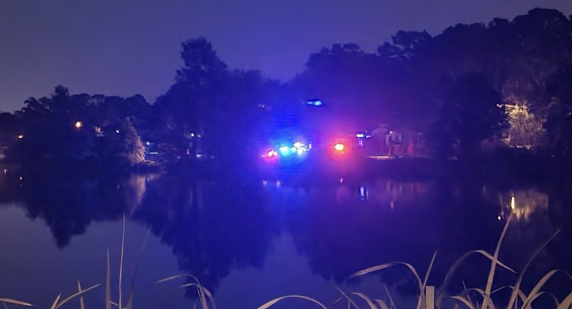 Suspects in custody following police chase ending at Lakeshore Dr. near Cornell Ave. in Baton Rouge