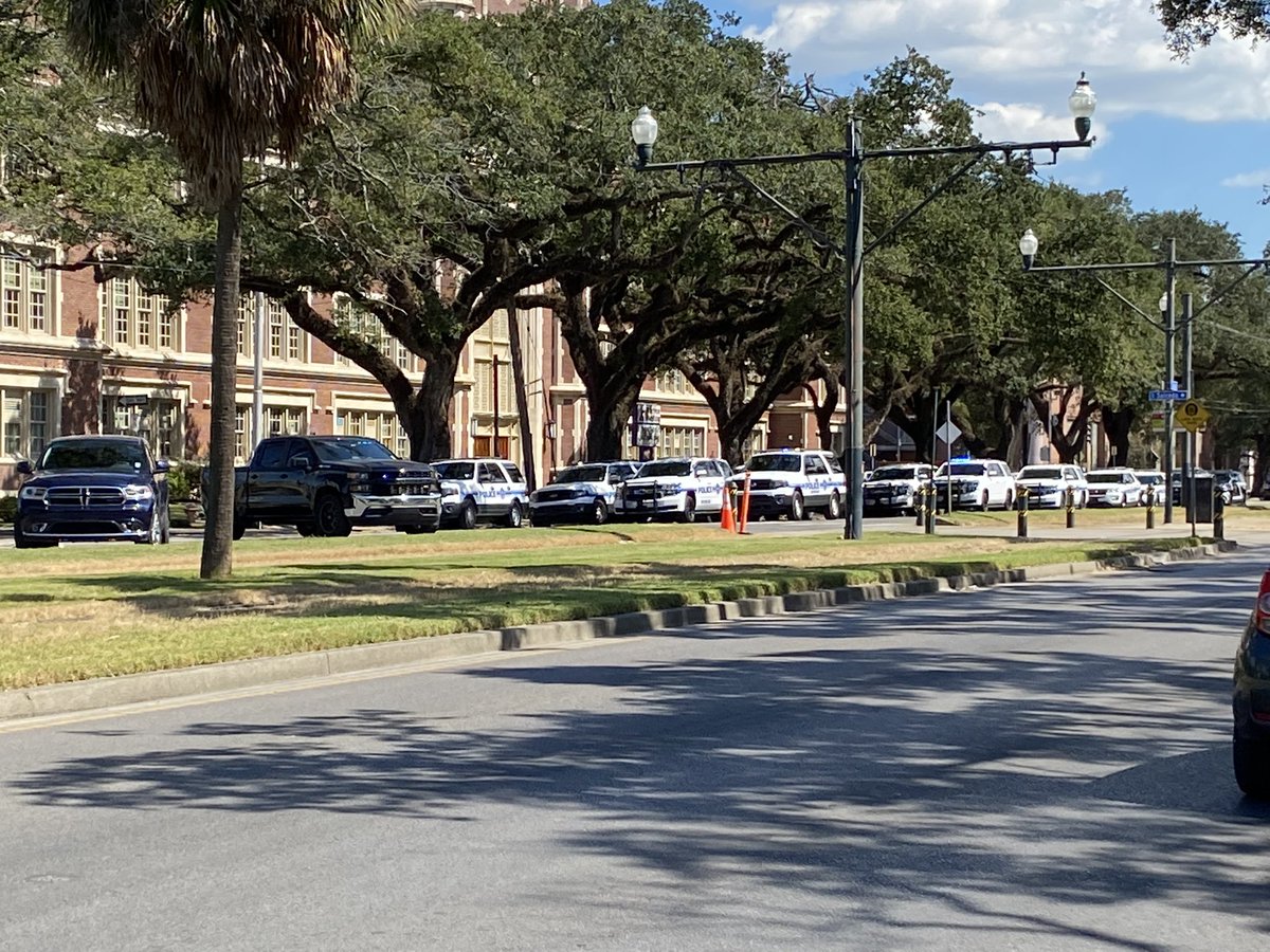 Major situation happening on Canal St near Warren Easton.   SWAT, NOPD, FBI, US Marshals. Also see helicopters and drones. Traffic being diverted from the area. The school has confirmed to me they are on lockdown until the situation is resolved. Students are safe  