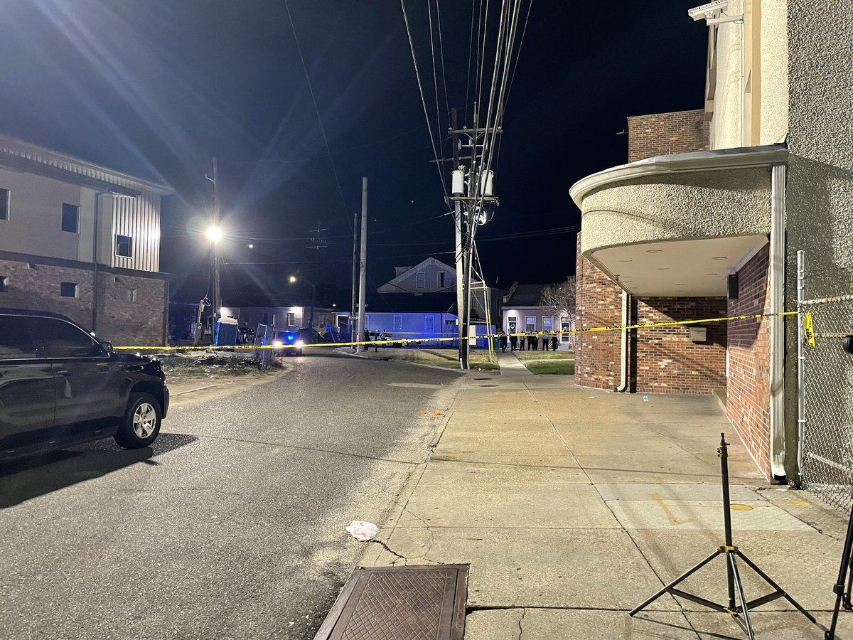 NOPD is investigating a shooting involving four victims (3males, 1female) at St. Andrew St and Rev John Raphael Jr Way in the Sixth District.   One victim has been pronounced dead on scene