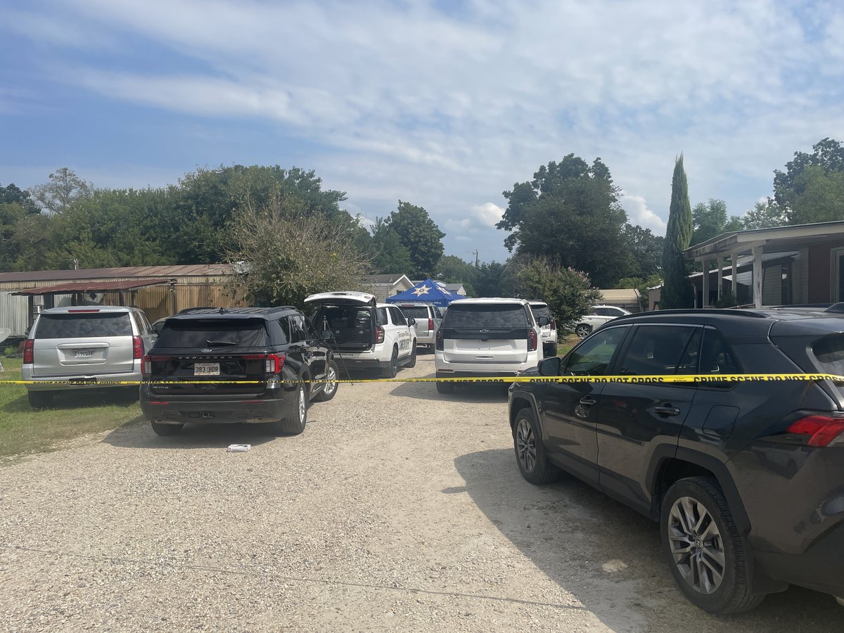 West Baton Rouge Parish deputies are investigating the deaths of a man and a woman in a Brusly trailer park.